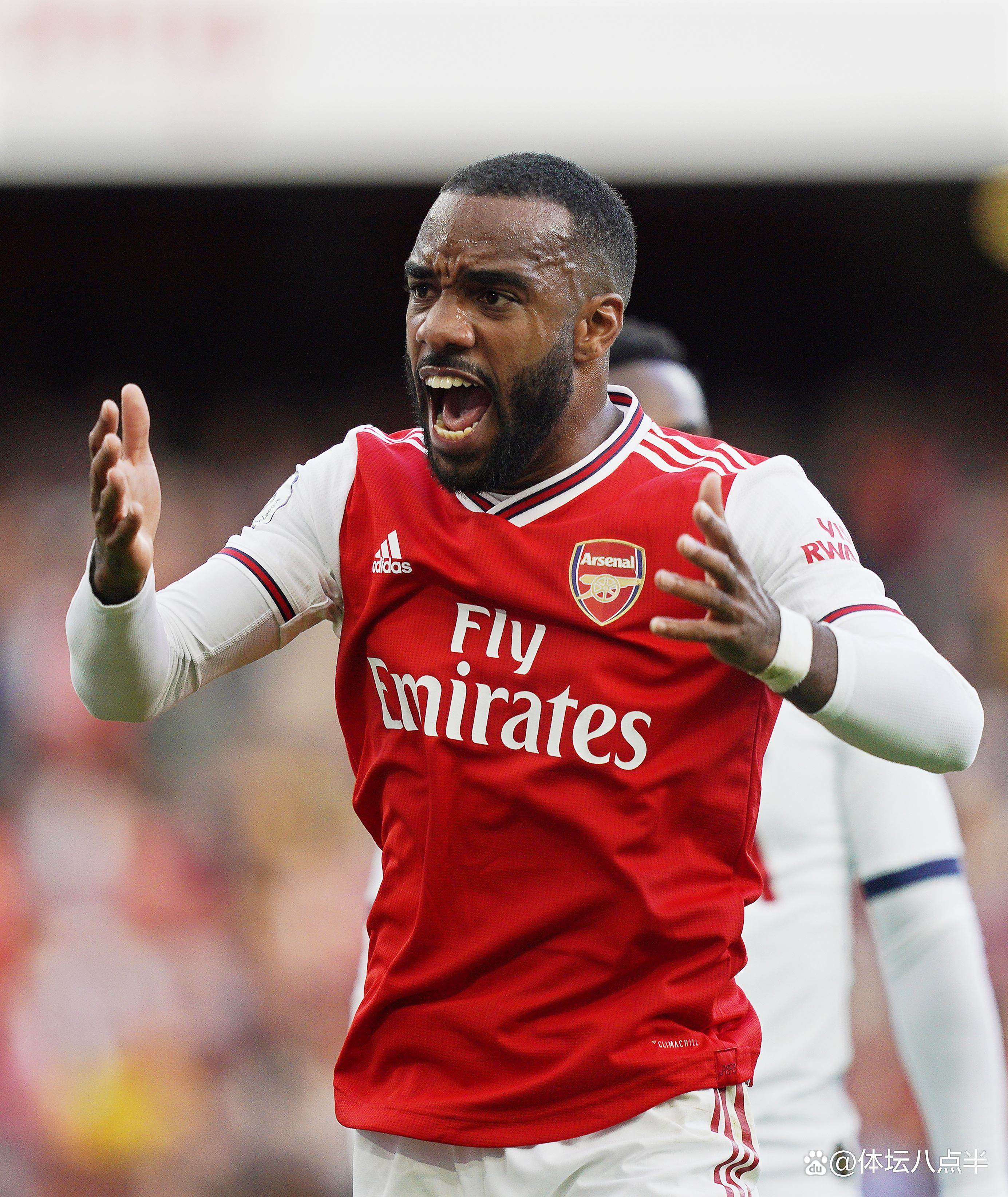 莱万多夫斯基回归赛场，连败首场状态亮眼，TES观众沸腾！的简单介绍KAIYUN SPORTS官网